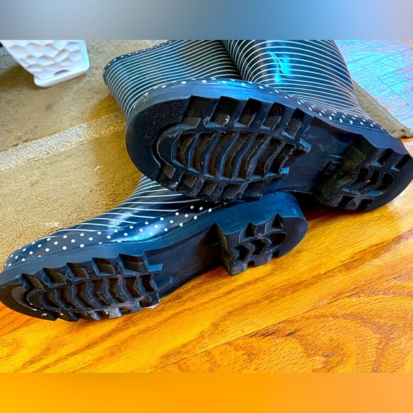 Rain Boots - Picture 4 of 4